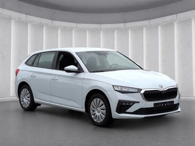 Skoda Scala Essence TSI*DSG AHK LED SHZ Tempo digCockp