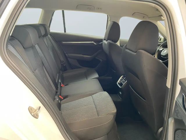 Skoda Octavia 2.0 TDI Combi Style Style