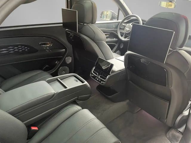 Bentley Bentayga EWB 4.0 Mulliner  - Naim/Pano