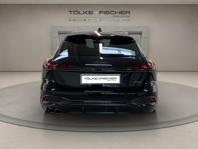 Audi A6 Avant Quattro S-Tronic