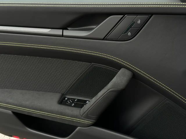 Porsche 992 Carrera Coupé GTS