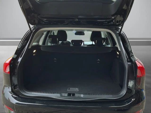 Ford Focus Cool & Connect EcoBoost Wagon