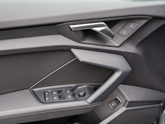 Audi A3 30 TFSI S-Line Sportback