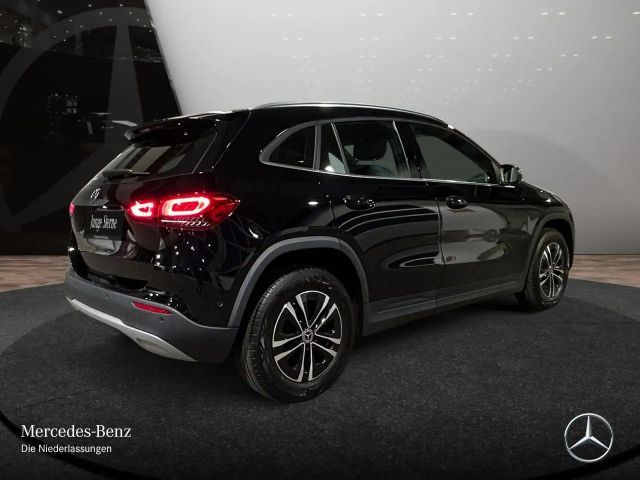 Mercedes-Benz GLA 200 GLA 200 d Style