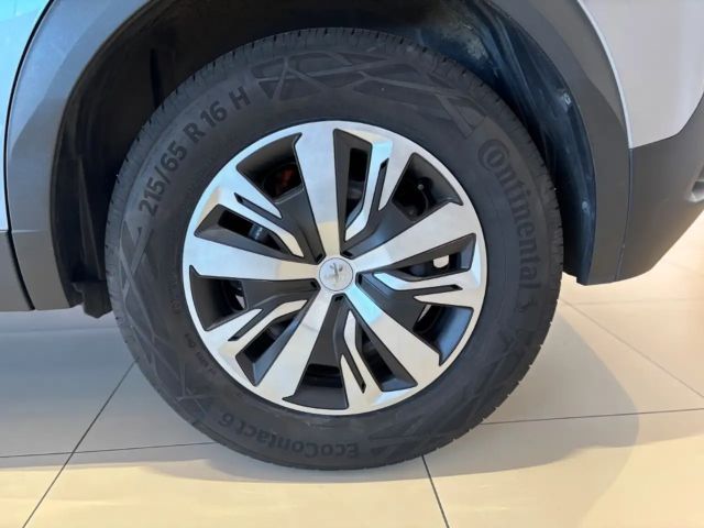 Peugeot E-2008 Active Pack