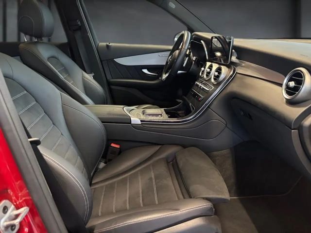 Mercedes-Benz GLC 300 4MATIC AMG Line