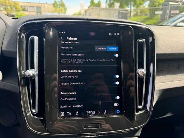 Volvo XC40 Plus Recharge