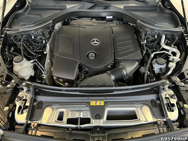 Mercedes-Benz GLC 300 4MATIC AMG Line