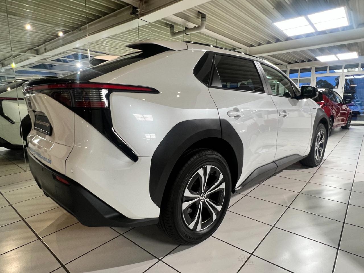 Toyota bZ4X 5-deurs Basis Comfort