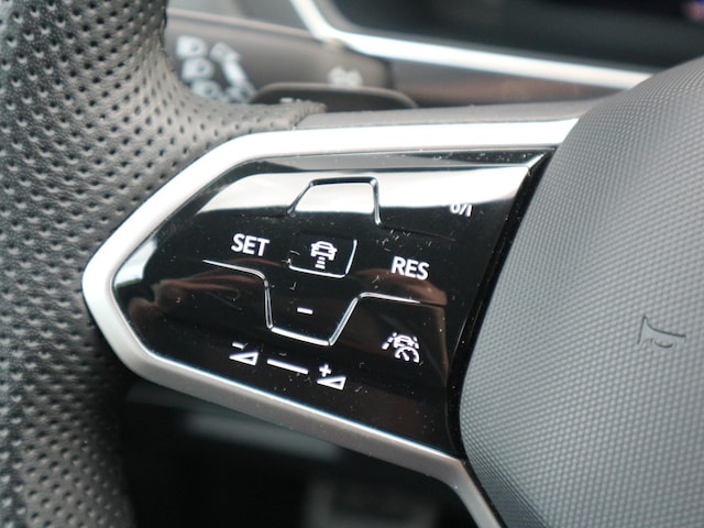 Volkswagen Tiguan 4Motion Allspace R-Line