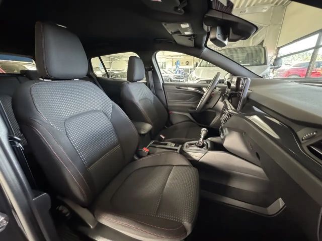 Ford Focus ST Line Wagon