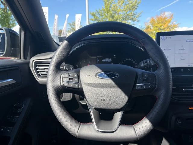 Ford Focus ST Line Wagon