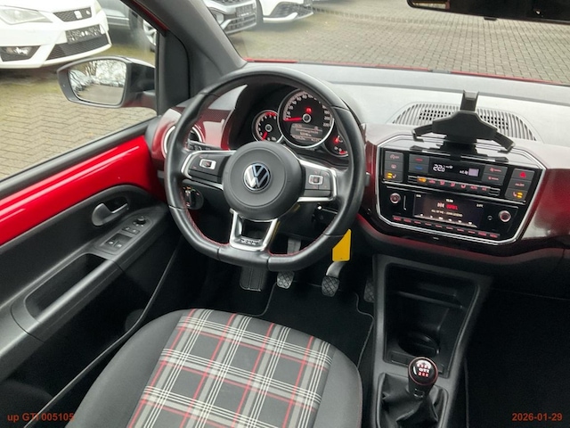 Volkswagen up! 1.0 TSI GTI