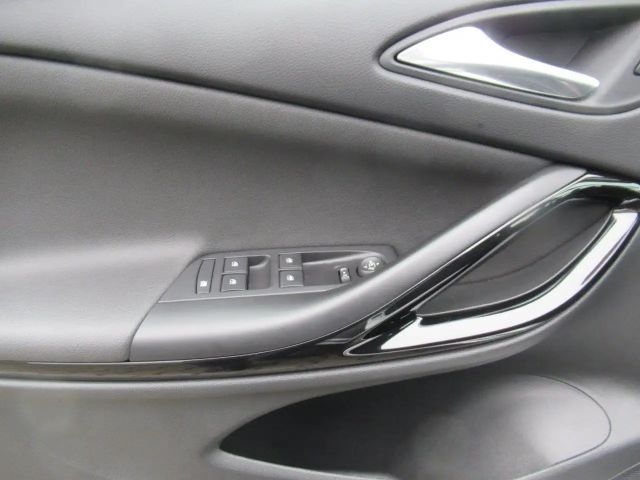 Opel Astra Sports Tourer Ultimate