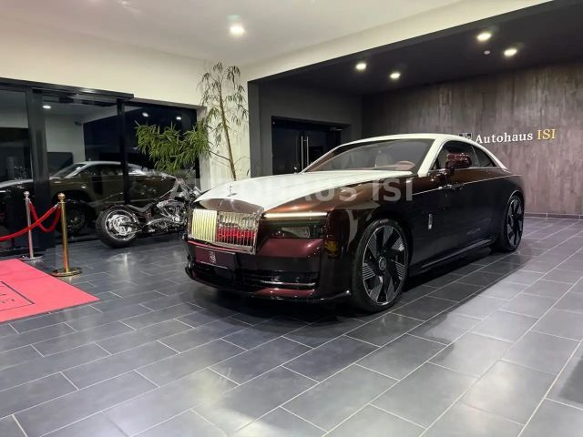 Rolls-Royce Spectre TWO-TONE,STARLIGHT DOORS,BESPOKE,UVP 530