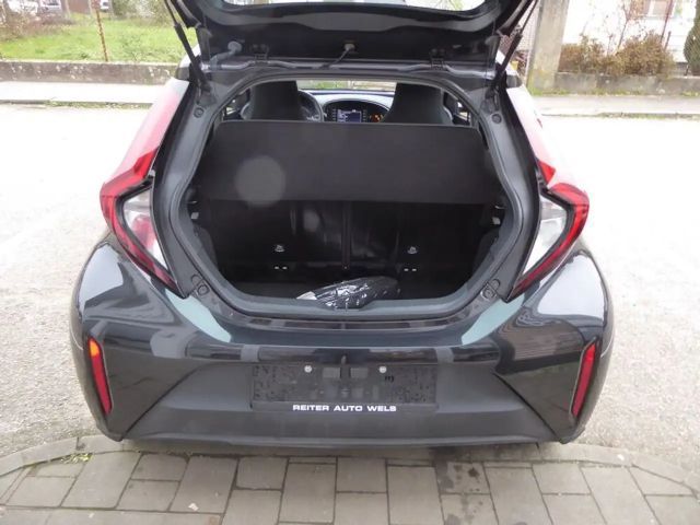 Toyota Aygo X Hatchback Play VVT-i