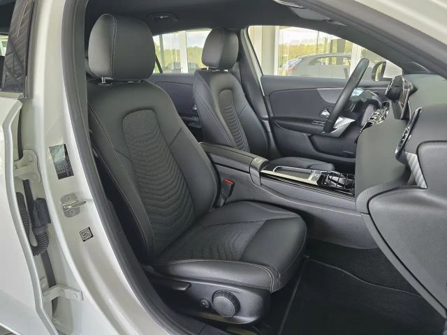 Mercedes-Benz A 180 Progressive