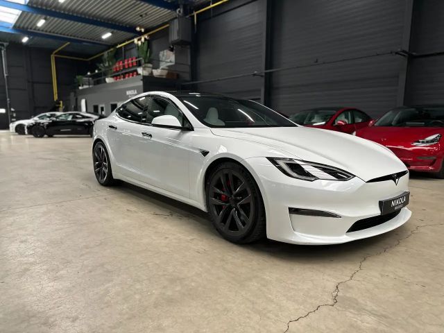 Tesla Model S Plaid