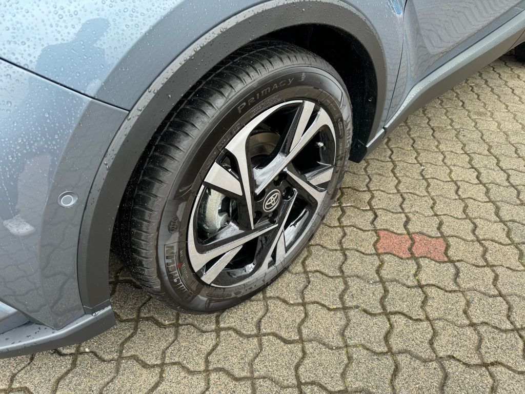 Toyota C-HR 5-deurs Bi-Tone
