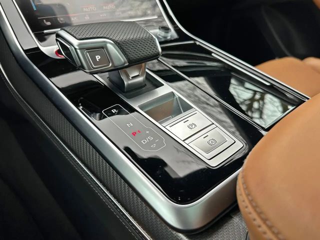 Audi RS Q8 Performance