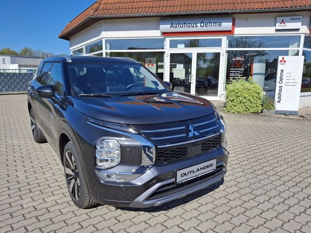 Mitsubishi Outlander 4WD PHEV