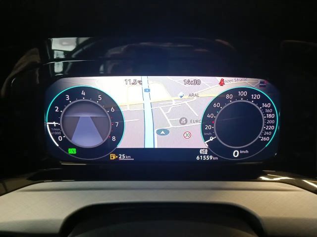 Volkswagen Golf 1.0 TSI Golf VIII Life Variant