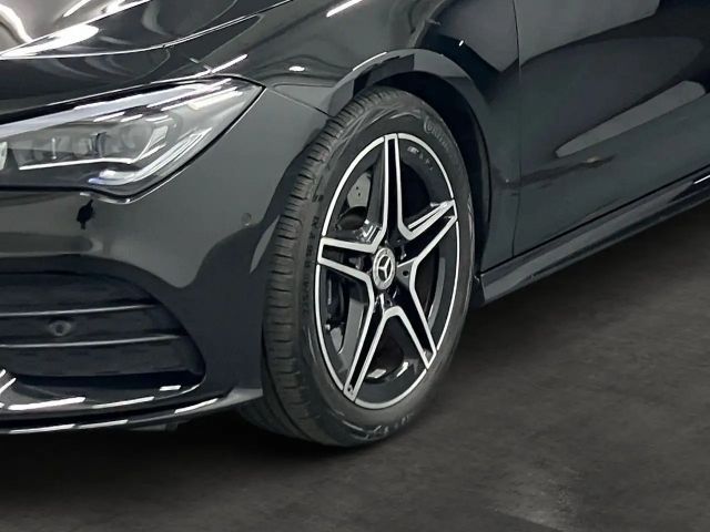 Mercedes-Benz CLA 250 4MATIC AMG Line