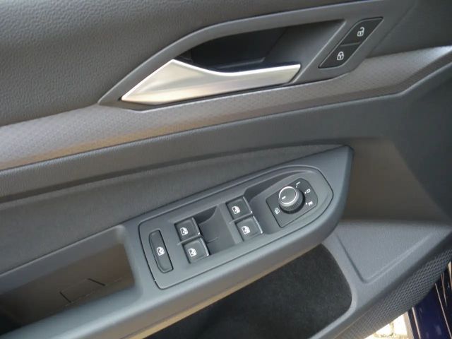 Volkswagen Golf Active