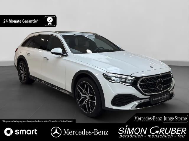 Mercedes-Benz E 300 4MATIC