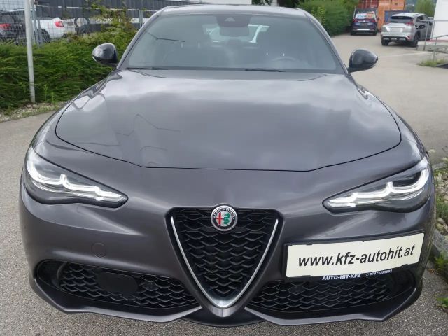 Alfa Romeo Giulia AT8 Q4 TI
