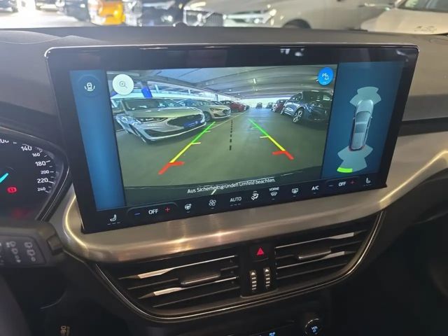 Ford Focus Titanium Wagon