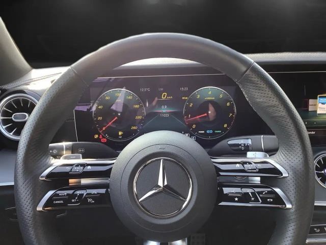 Mercedes-Benz E 300 AMG Line Cabriolet