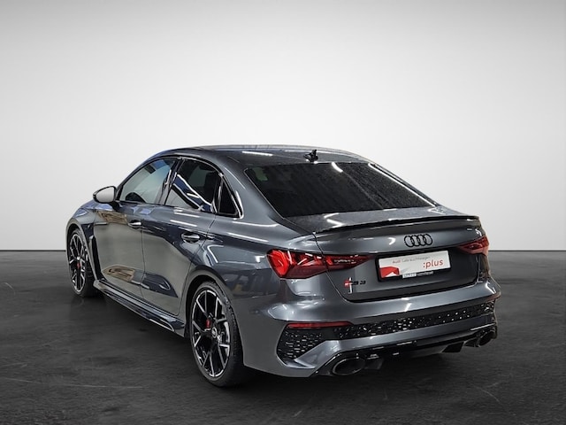 Audi RS3 Quattro S-Tronic Sedan