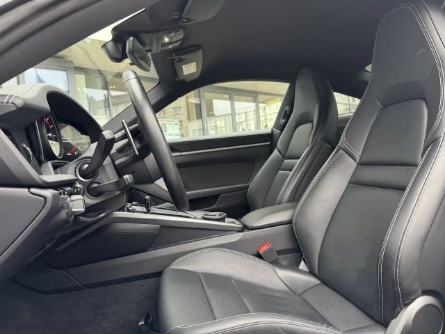 Porsche 992 Carrera Coupé