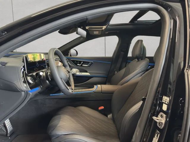 Mercedes-Benz E 300 E 300 e