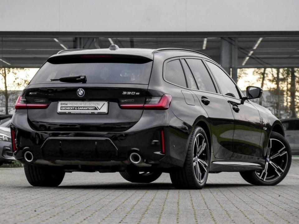 BMW 330 330e xDrive