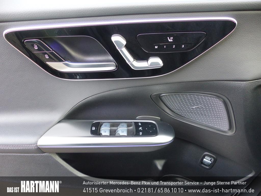 Mercedes-Benz C 180 AVANTGARDE Sedan