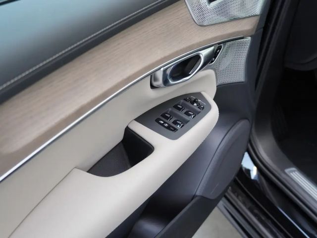Volvo XC90 AWD Dark T8 Ultra