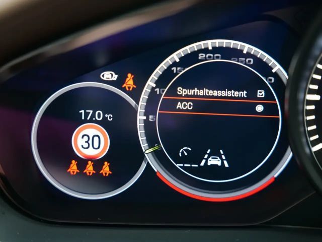 Porsche Panamera 4 E-Hybrid