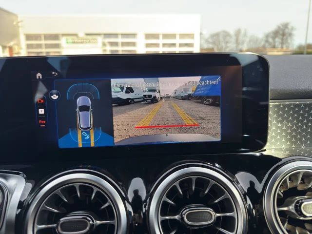 Mercedes-Benz EQB 300 4MATIC Progressive