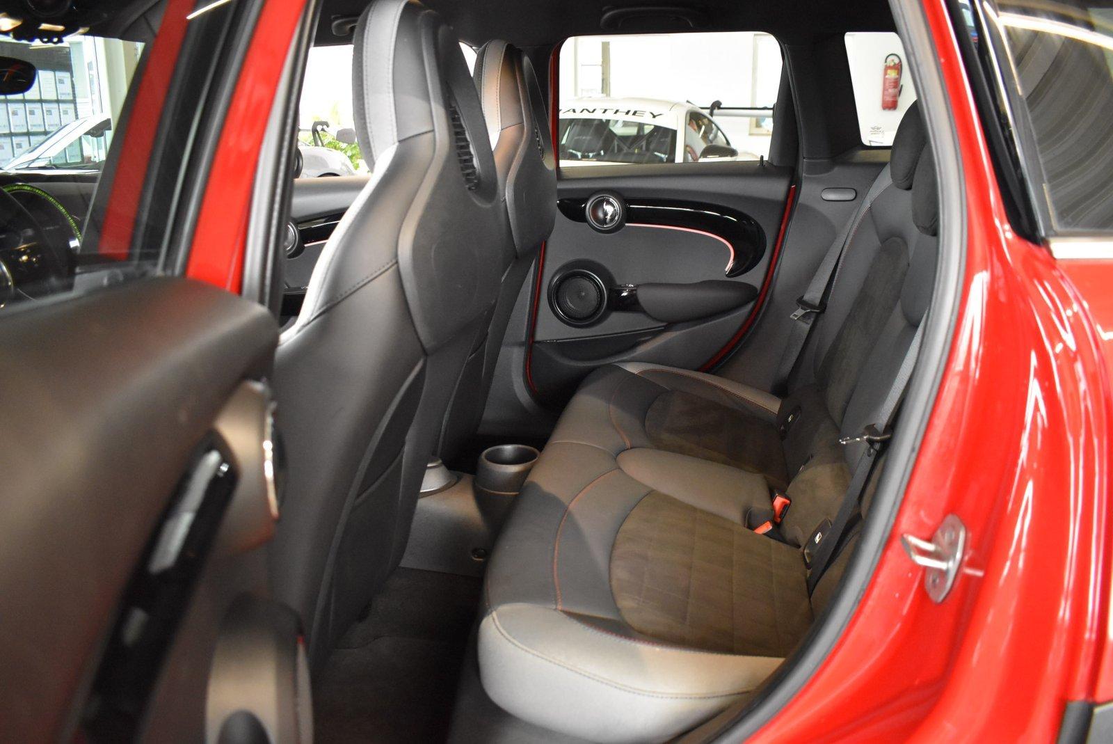 MINI Cooper John Cooper Works