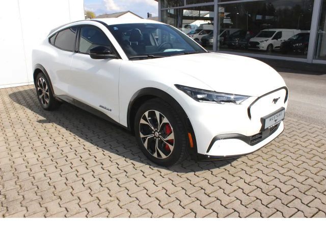 Ford Mustang Mach-E AWD