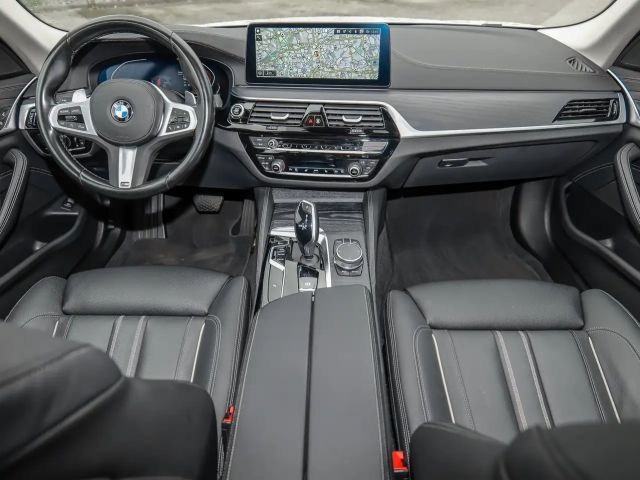 BMW 540 540d Luxury Line Touring xDrive