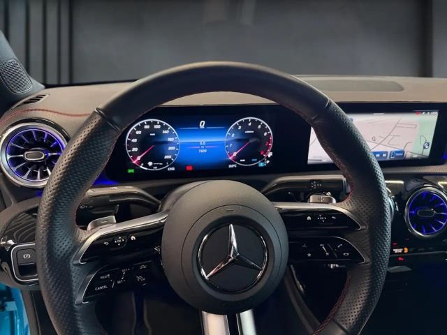 Mercedes-Benz CLA 200 AMG Line Coupé