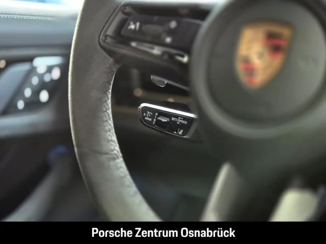 Porsche Taycan GTS Sport Turismo