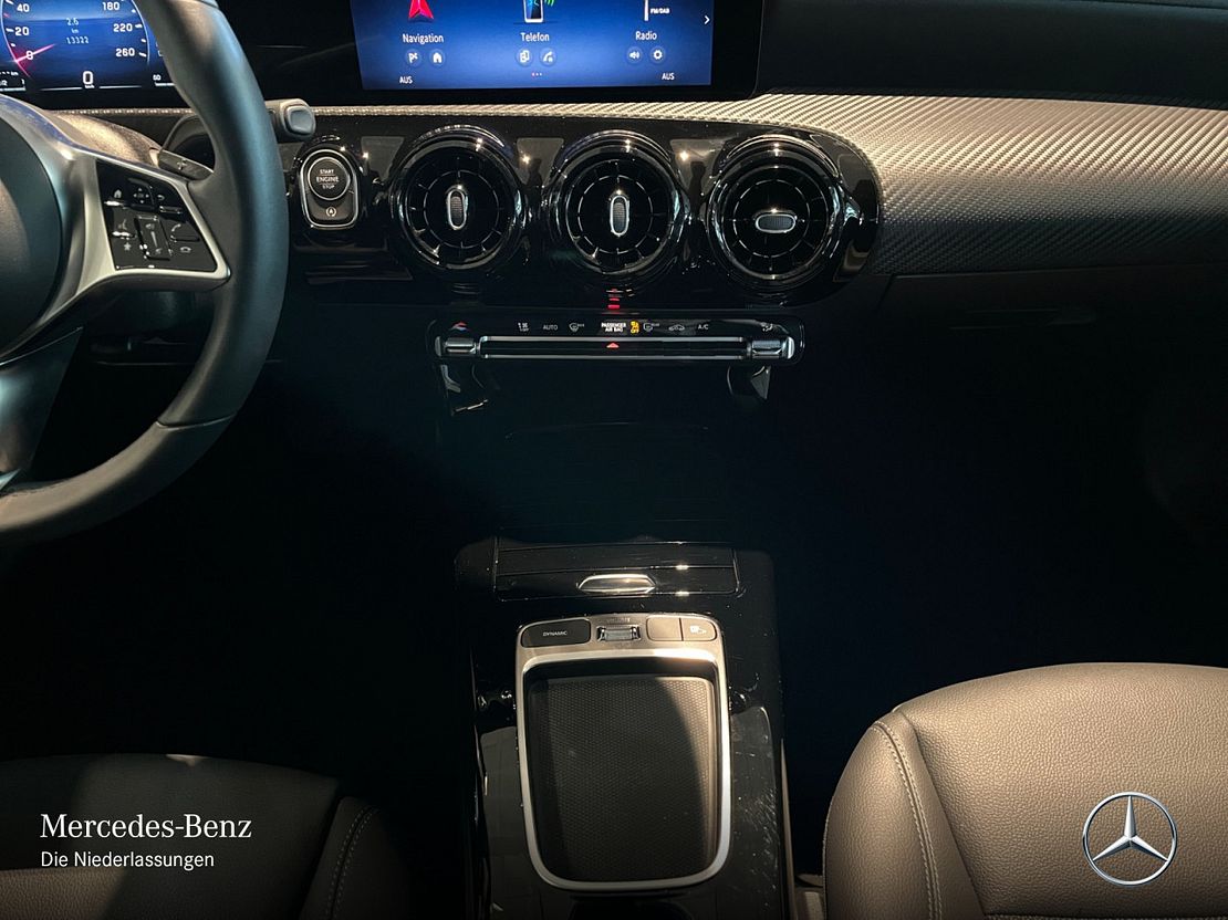 Mercedes-Benz A 180 A 180 d