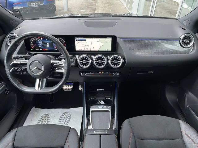 Mercedes-Benz GLA 220 4MATIC AMG Line