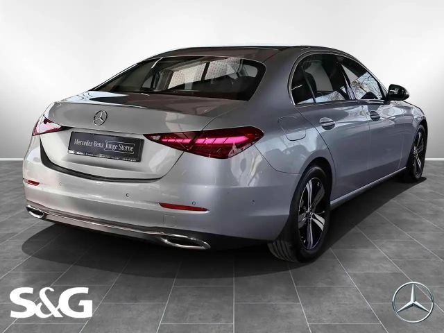 Mercedes-Benz C 180 AVANTGARDE Sedan