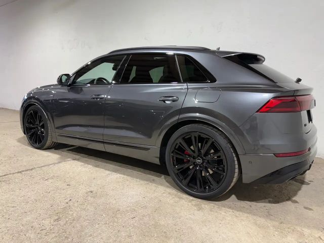 Audi Q8 55 TFSI Hybride Quattro