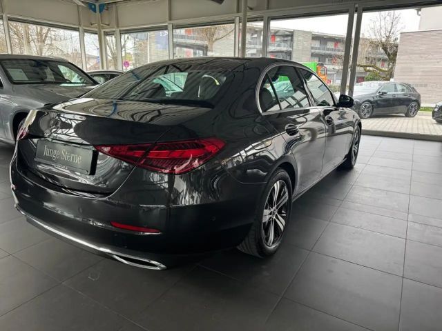 Mercedes-Benz C 200 AVANTGARDE C 200 d Sedan